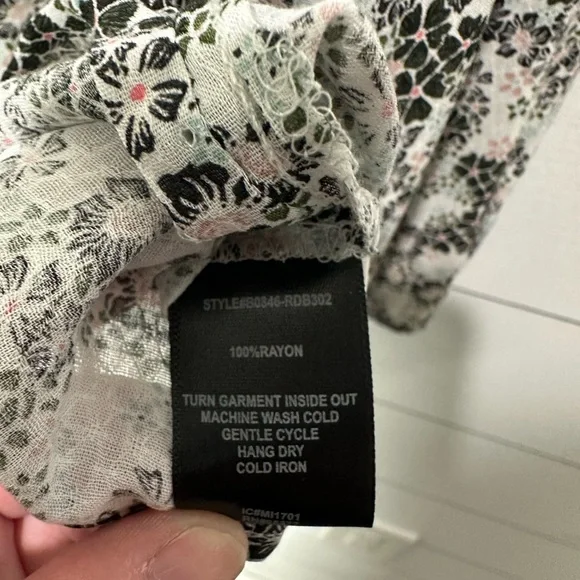 NWT Sanctuary Blouse Size XL - Picture 5 of 12